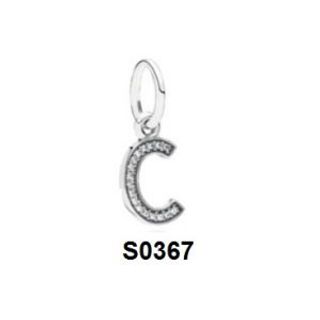 Charm treo chữ C S0367