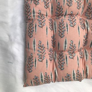 - Nệm ngồi dài nhấn nút 80x50 cm