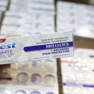 Kem đánh răng Crest 3D Brilliance 116g