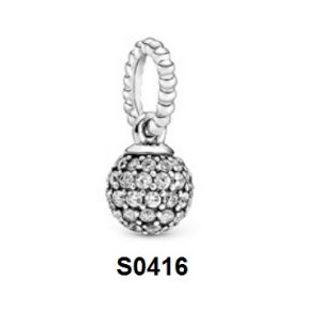 Charm treo tròn đá trắng S0416