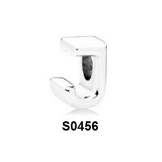 Charm chữ J S0456