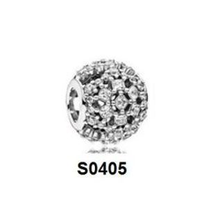 Charm tròn gắn đá trắng lấp lánh S0405