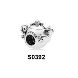Charm ấm trà Disney S0392