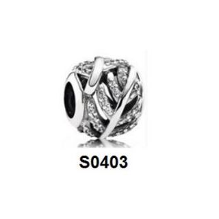 Charm tròn họa tiết cánh S0403