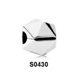 Charm clip khối hình học cá tính màu bạc S0430