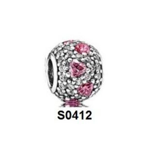 Charm pave đá trắng tim hồng S0412