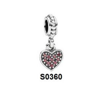 Charm tim treo S0360