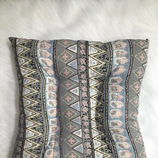 Nệm ngồi vuông nhấn nút 50x50 cm