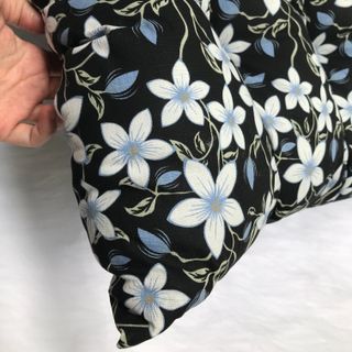 Nệm ngồi vuông nhấn nút 50x50 cm