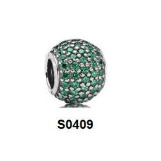 Charm pave đá xanh lá S0409
