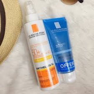 Set xịt chống nắng La Roche Posay kèm kem nhả nắng 300ml