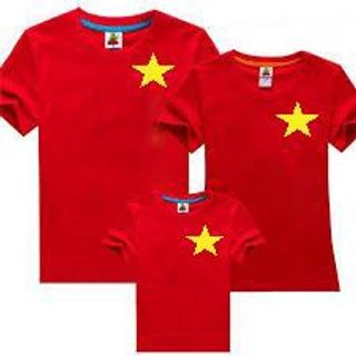 Sĩ áo thun sao vàng. Chất đẹp