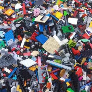 LEGO BÁN KGG