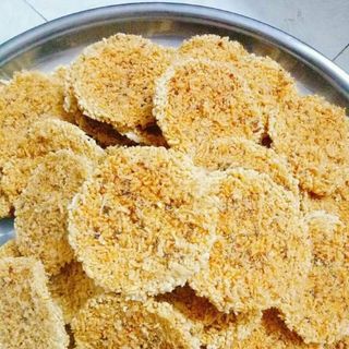 CƠM CHÁY LẮC KHÔ GÀ