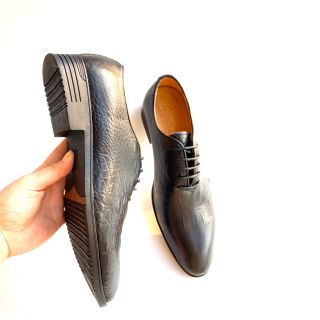 Xưởng đóng giày da Geleli - Giày tây buộc dây vân nổi