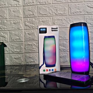 Loa Nghe Nhạc Bluetooth Led Chuyển 157