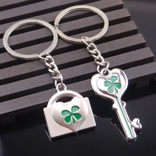 Móc Khóa Couple Ổ Khóa Và Chìa Khóa cỏ 4 lá
