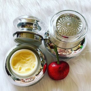 KEM DƯỠNG BAN NGÀY NGỌC LINH SÂM
