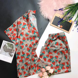 Đồ ngủ đồ mặc nhà pijama tNqd trái Dâu chất lụa hàng quảng châu siêu mịn giá sỉ