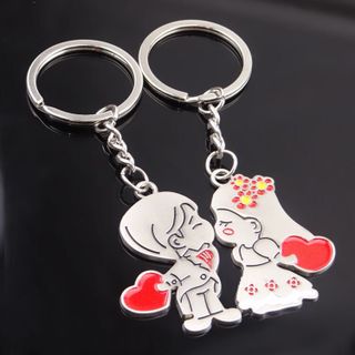 Móc Khóa Cặp Đôi Cầm Trái Tim Hôn Nhau