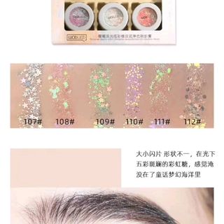 Bột kim tuyến trang điểm mắt