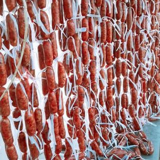 Lạp xưởng tươi