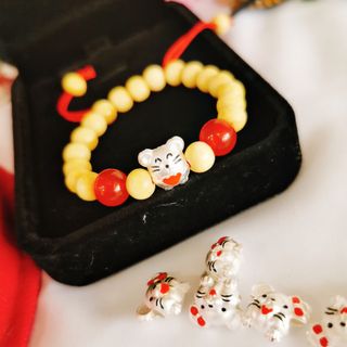 Vòng dâu tằm chuột bạc mới