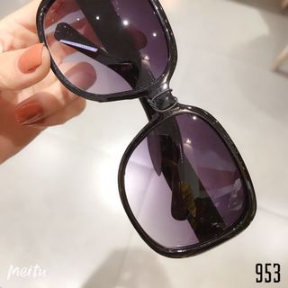 MẮT KÍNH 953
