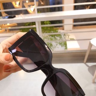 MẮT KÍNH 2425