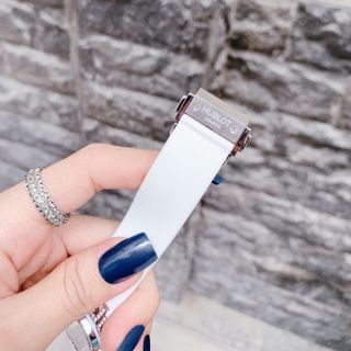 HUBLOTT NỮ TRẮNG DÂY CAO SU VỎ TRẮNG