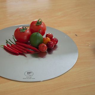 THỚT INOX 304 CAO CẤP - KHÁNG KHUẨN,  CHỐNG ẨM MỐC - GIÃ ĐÔNG NHANH (Thớt tròn D30 cm)