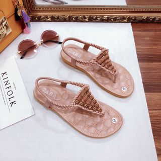 Giay sandal tam giac