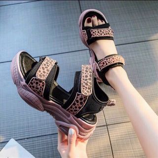 Giay sandal cá tính