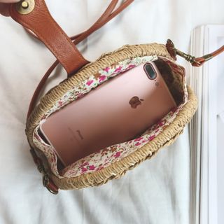 Túi cói đi biển hình bán nguyệt