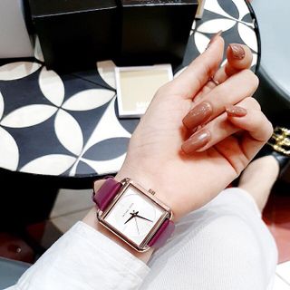 ĐỒNG HỒ MICHAL KORS NỮ DÂY DA - TÍM