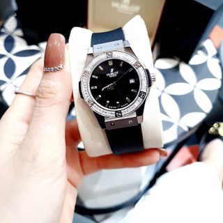ĐỒNG HỒ HUBLOT NIỀN ĐÁ MÀU - TRẮNG