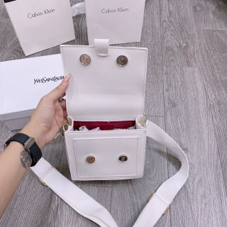 Túi xách nữ màu trắng
