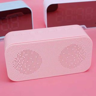 Loa Bluetooth Âm Bass Cực Đỉnh Kèm Đồng Hồ Mặt Kính