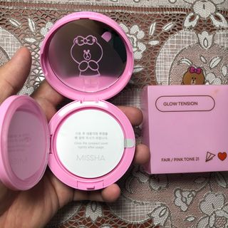 Phấn nước trang điểm Glow Tension phiên bản hình Gấu Brown