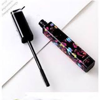 Mascarra Chải Tóc Con Vào Nếp.