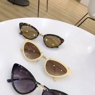 MẮT KÍNH 130