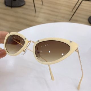 MẮT KÍNH 130