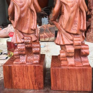 Tượng gỗ Hưng Đạo Vương Trần Quốc Tuấn