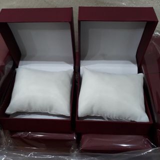 Hộp nhựa bọc da đựng đồng hồ