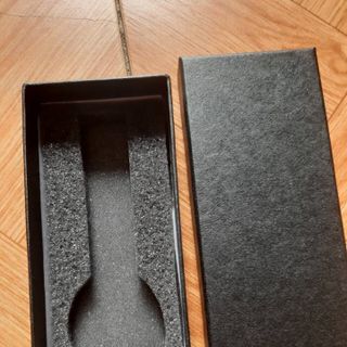 Hộp dài đựng đồng hồ