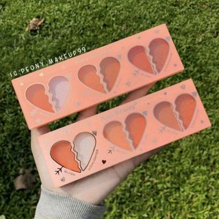 Má hồng Kiss Beauty 6 ô trái tim siêu đẹp. Có 2 số