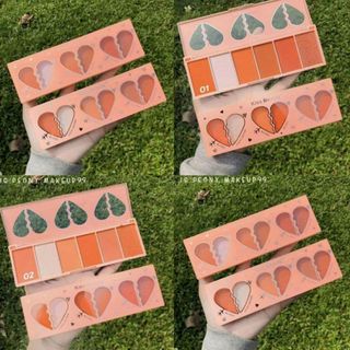 Má hồng Kiss Beauty 6 ô trái tim siêu đẹp. Có 2 số