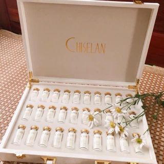 Bột uống Collagen Chiselan hộp 30 lọ