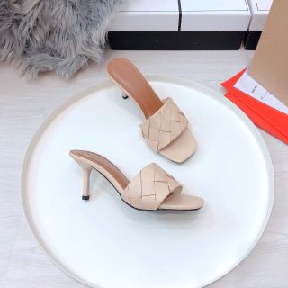 Dép cao gót chần chỉ