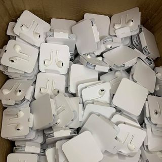 Tai zin iphone 7 có hộp +giấy đầy đủ